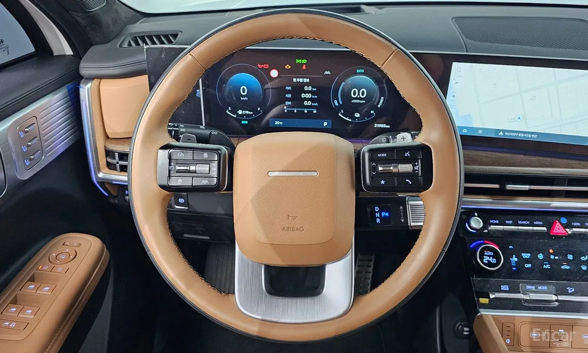 Фото 13 - Hyundai Santa Fe