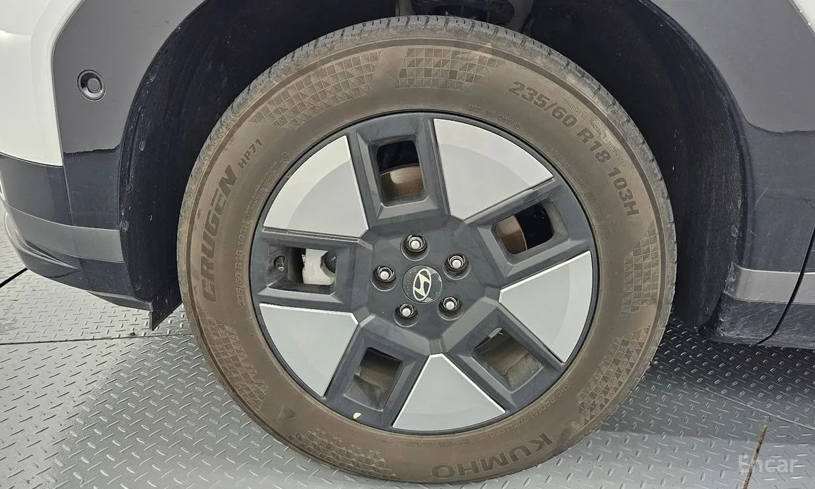 Фото 5 - Hyundai Santa Fe