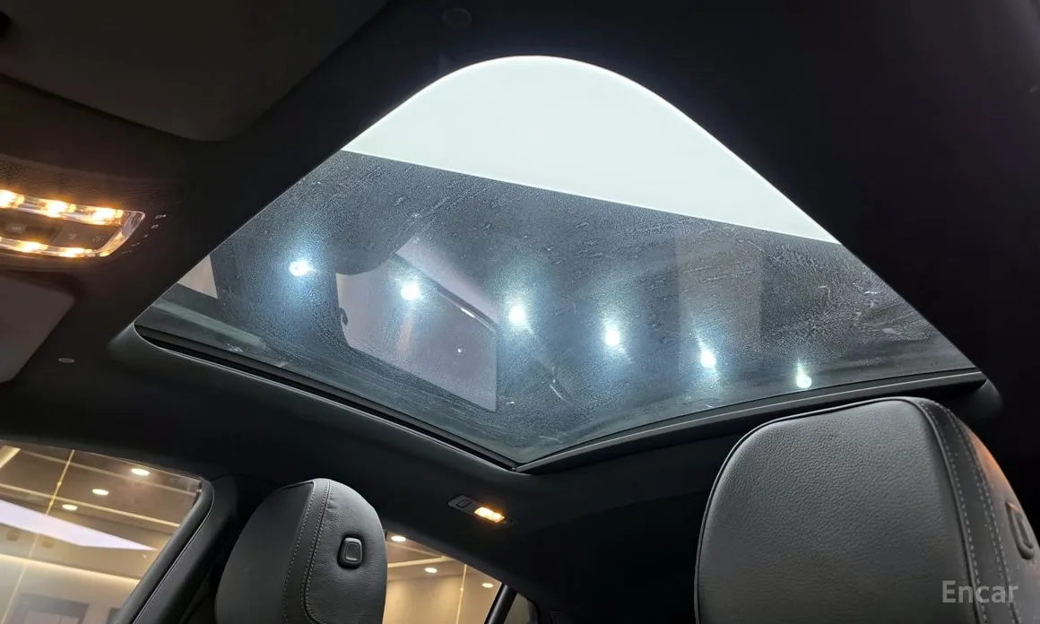 Photo 18 - Mercedes-Benz GLE-Class