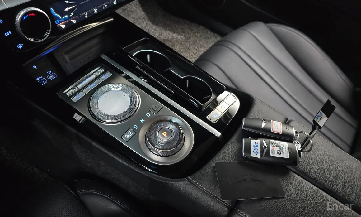 Фото 9 - Genesis G80