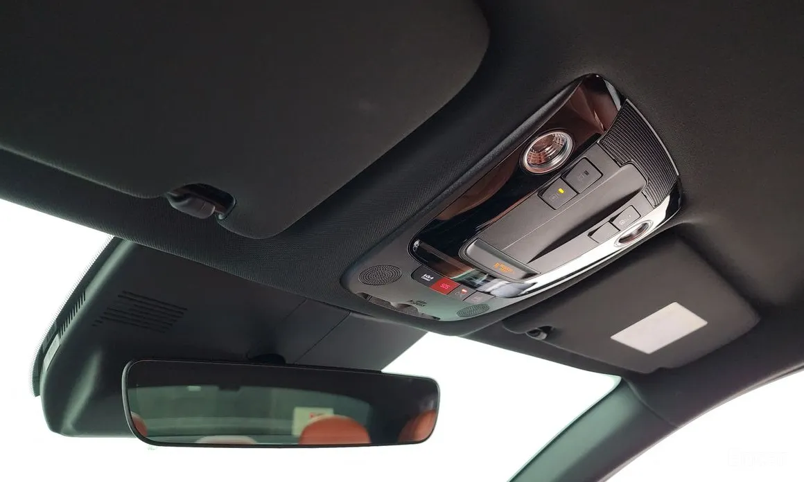 Фото 19 - Kia K5