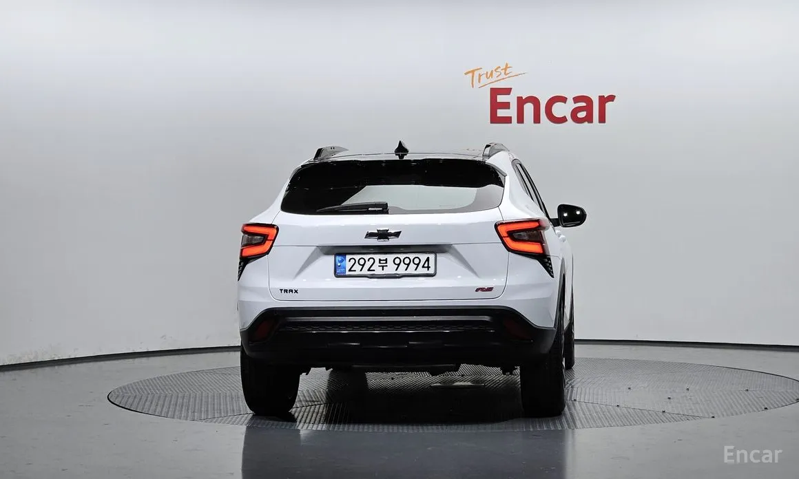 Фото 4 - Chevrolet Trax