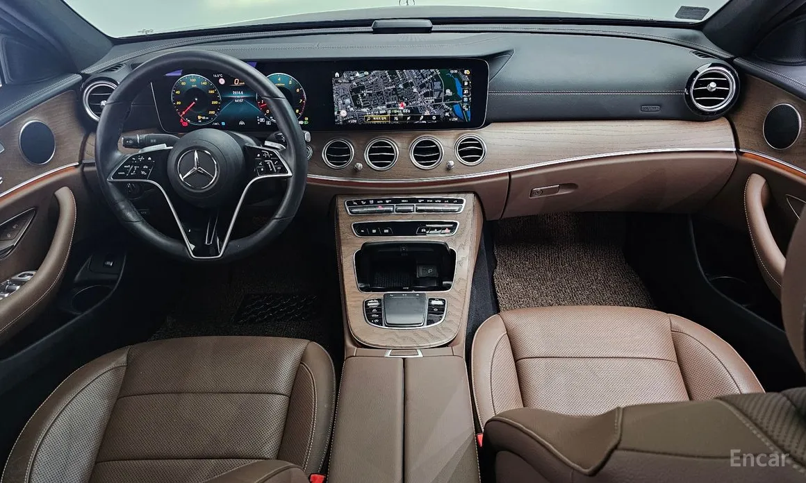 Фото 7 - Mercedes-Benz E-Class