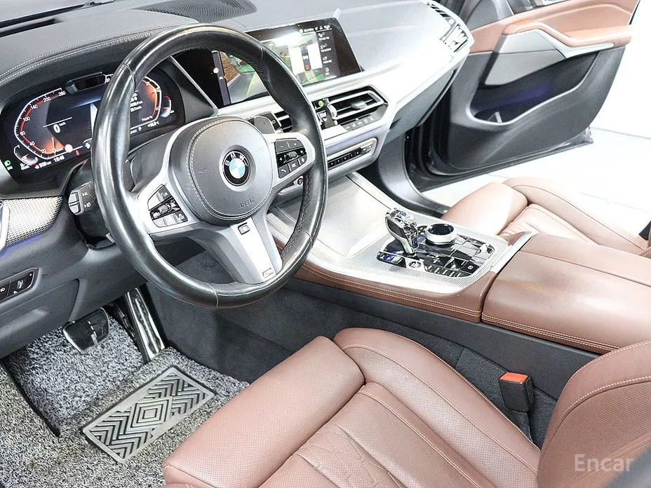 Фото 16 - BMW X5