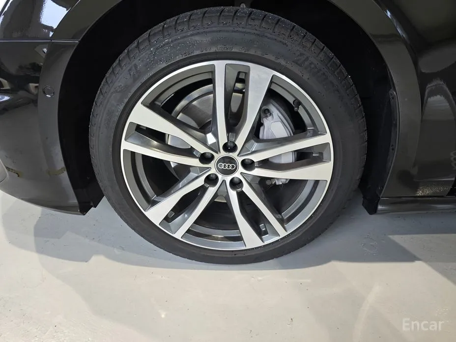 Фото 17 - Audi A6