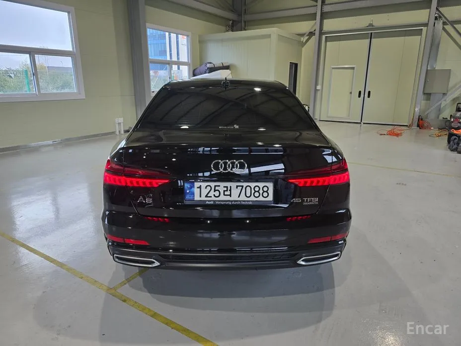 Фото 4 - Audi A6