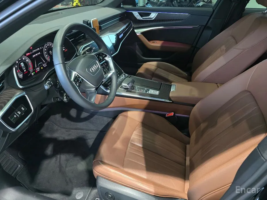 Фото 7 - Audi A6