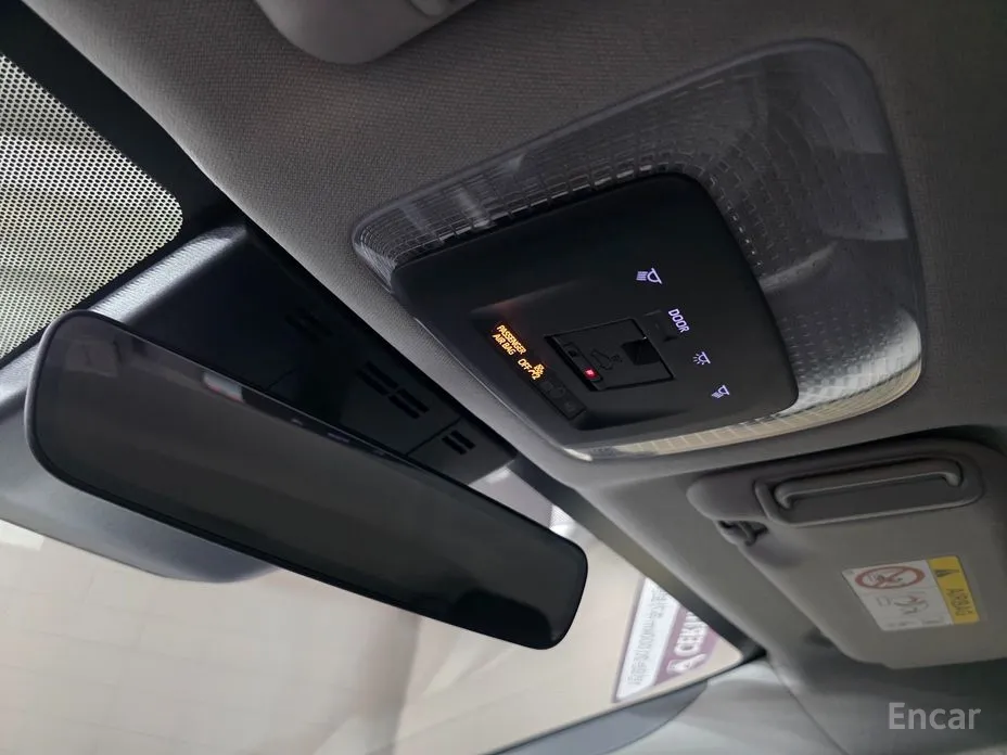 Фото 16 - Toyota Prius