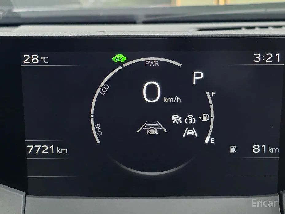 Фото 8 - Toyota Prius