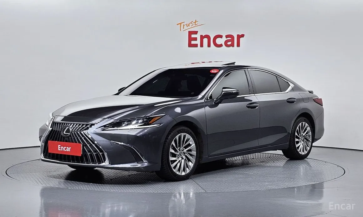 Фото 1 - Lexus ES