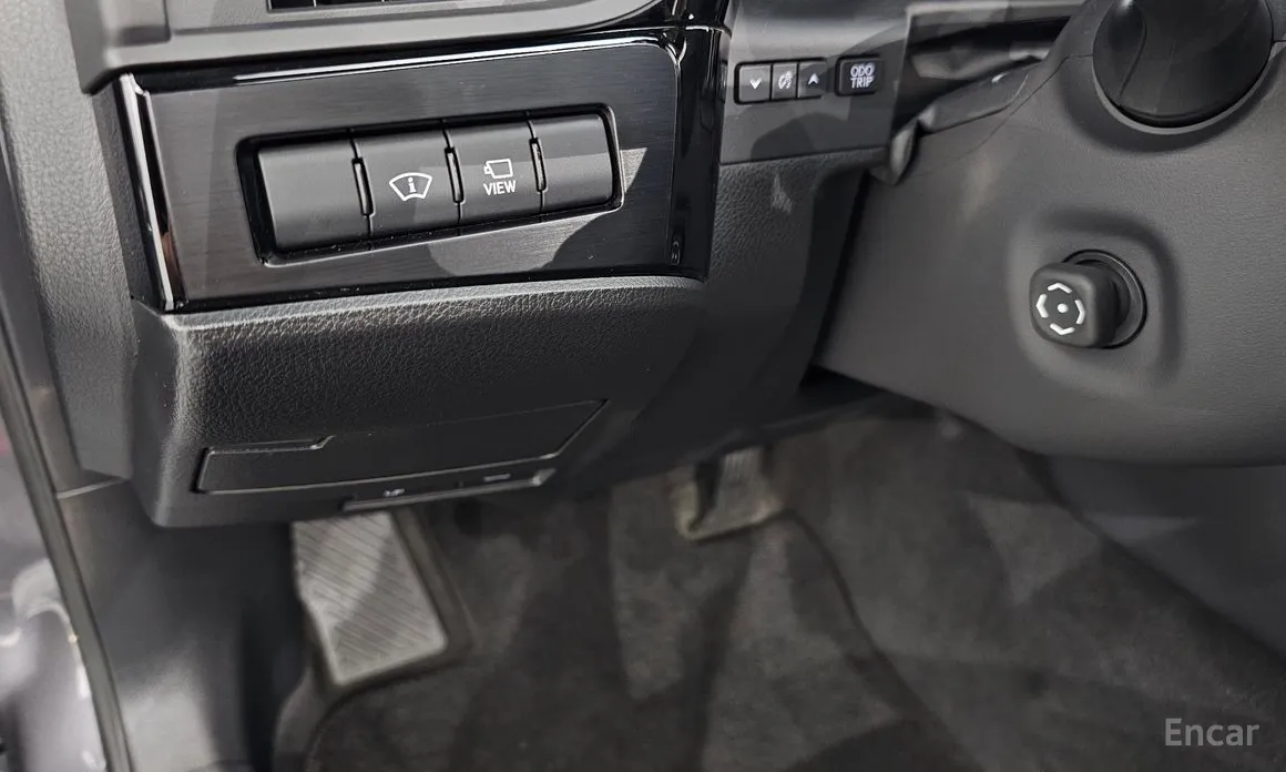 Фото 16 - Lexus ES