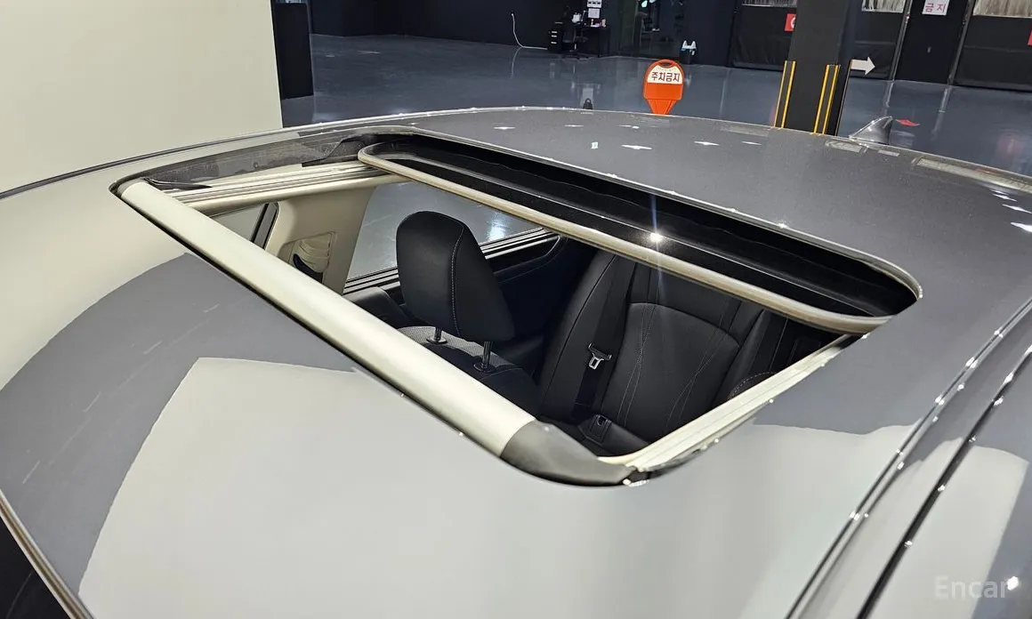 Фото 19 - Lexus ES