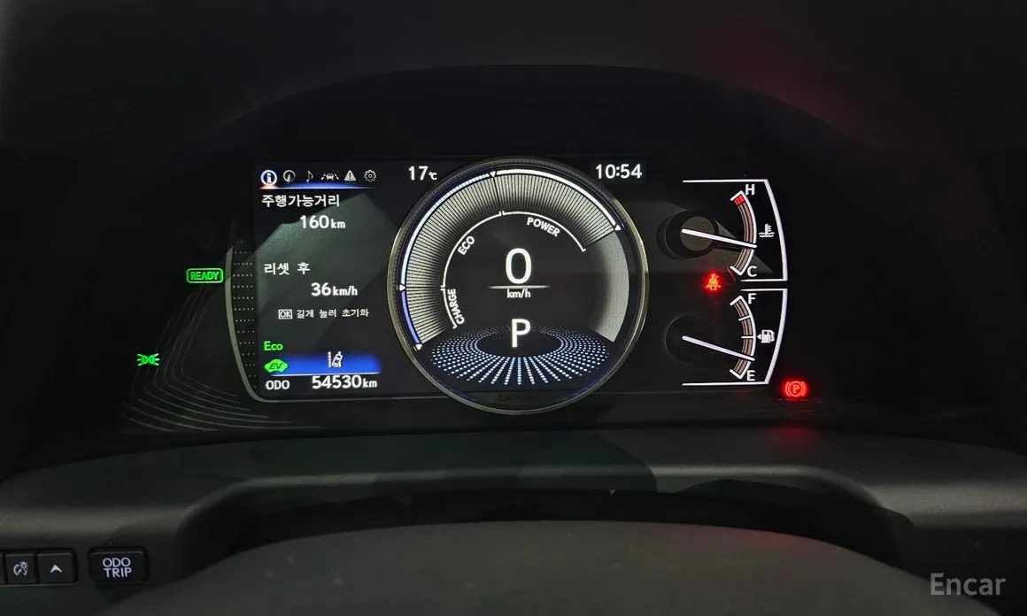 Фото 8 - Lexus ES