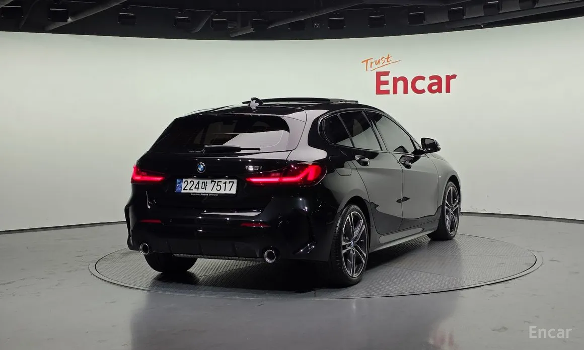 Фото 2 - BMW 1 Series