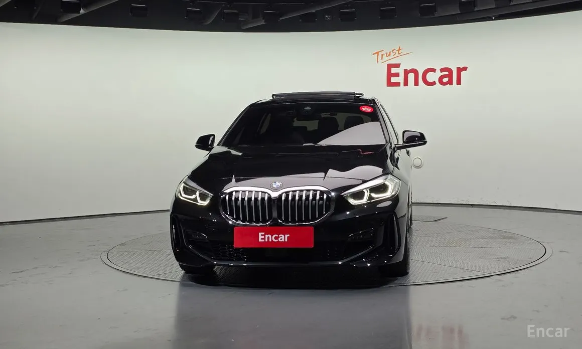 Фото 3 - BMW 1 Series