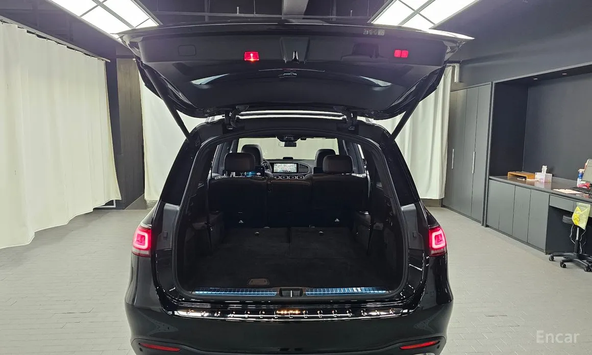 Фото 20 - Mercedes-Benz GLS-Class