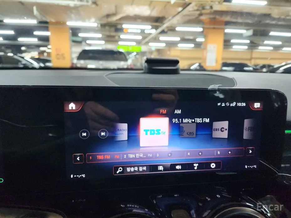 Фото 13 - Mercedes-Benz GLB-Class