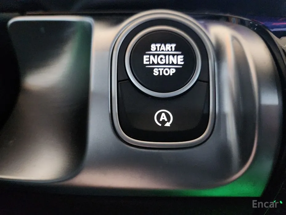 Фото 17 - Mercedes-Benz GLB-Class