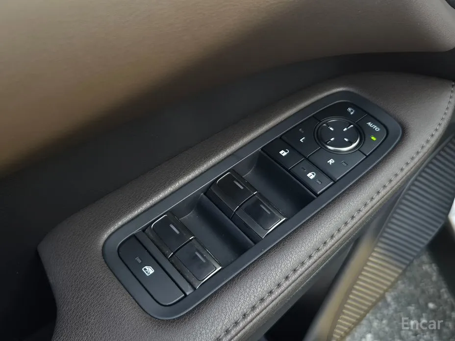 Фото 13 - Lexus RX