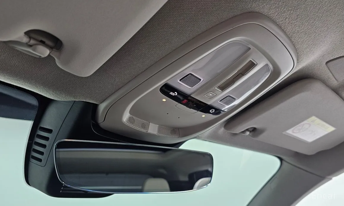 Фото 17 - Volvo XC40