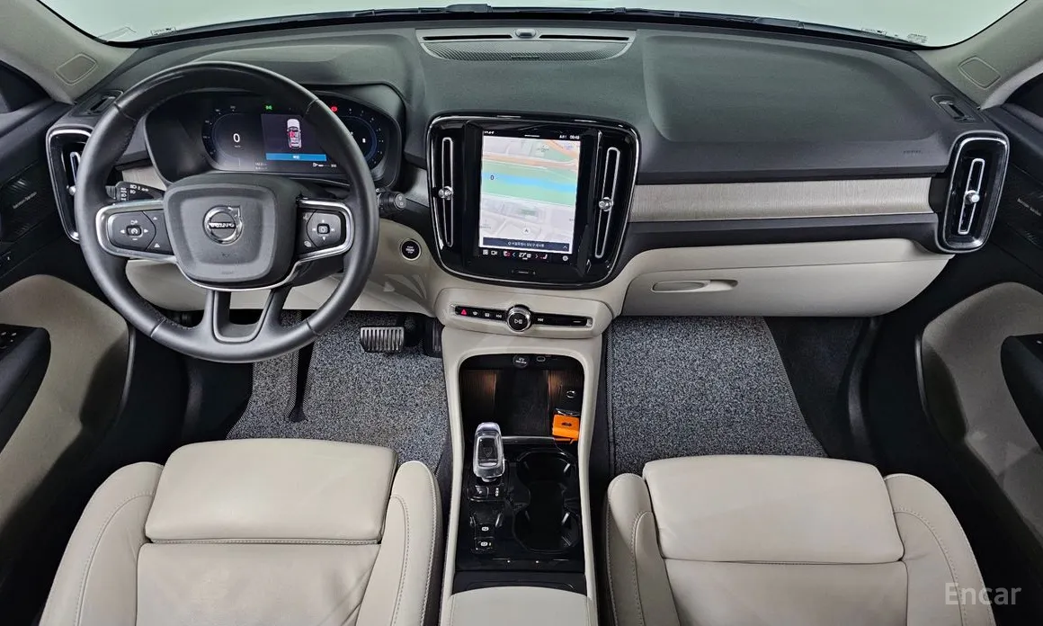 Фото 7 - Volvo XC40