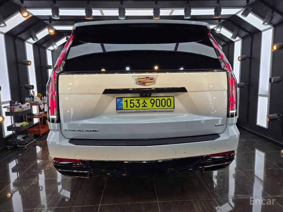 Фото 5 - Cadillac Escalade