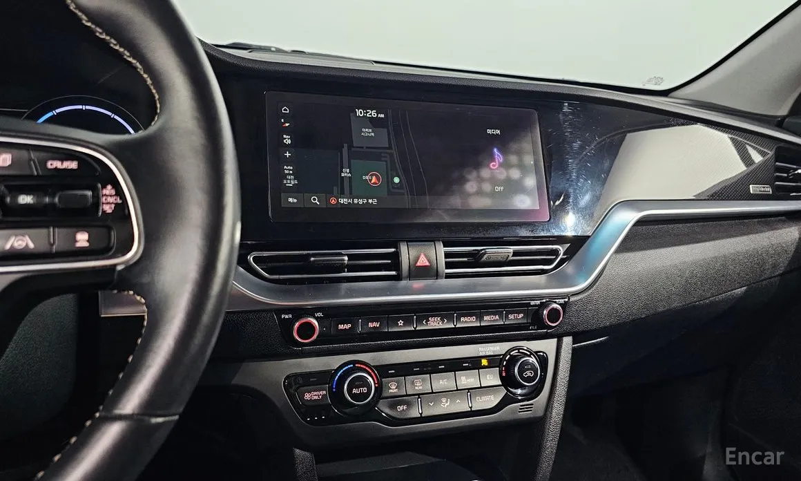 Фото 16 - Kia Niro