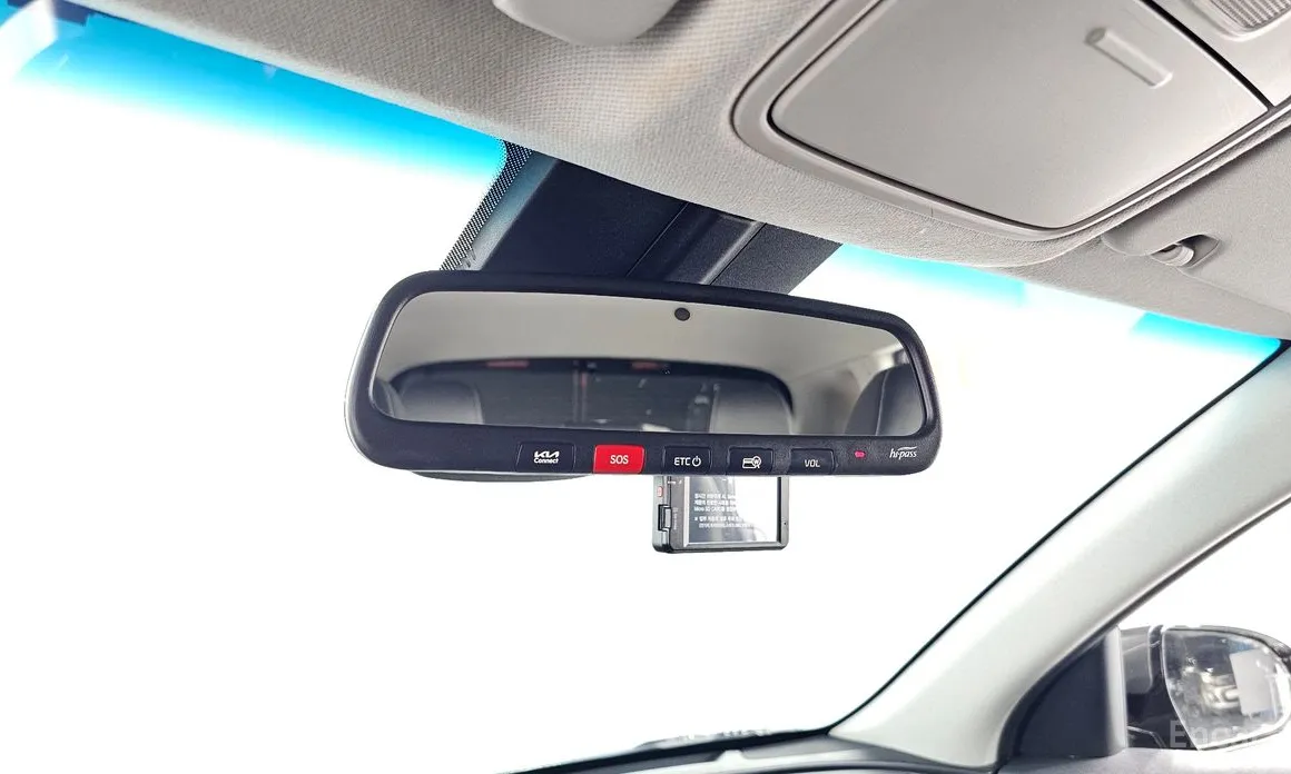 Фото 18 - Kia Niro