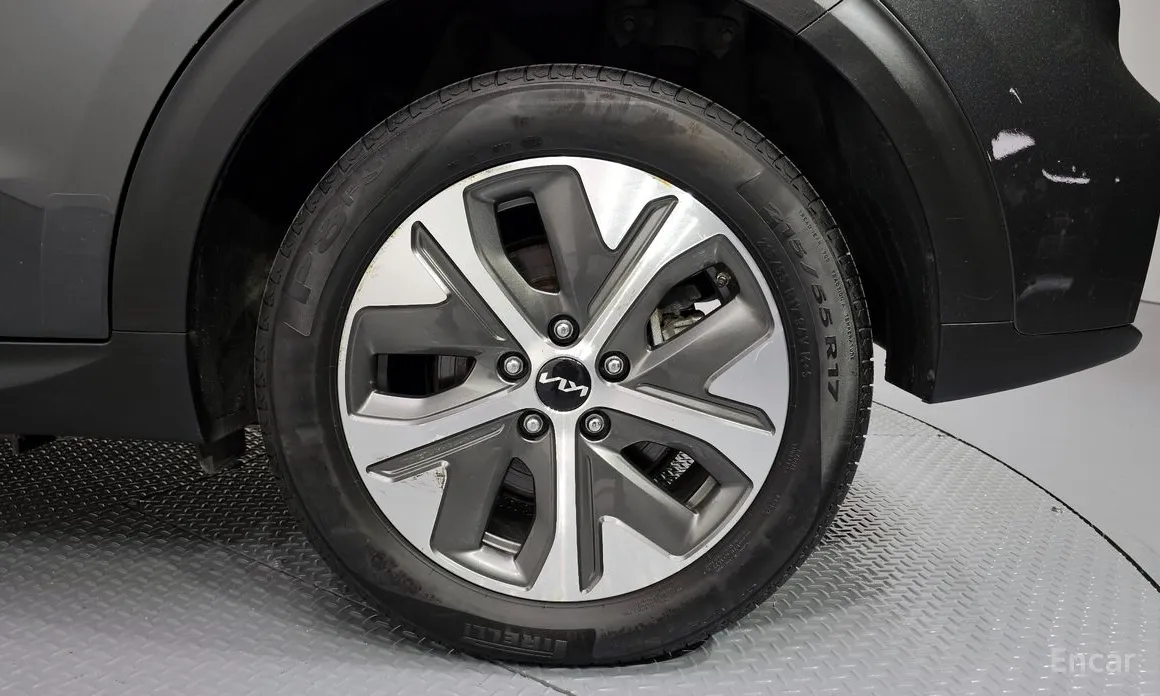 Фото 5 - Kia Niro