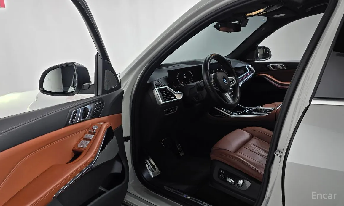 Фото 10 - BMW X7