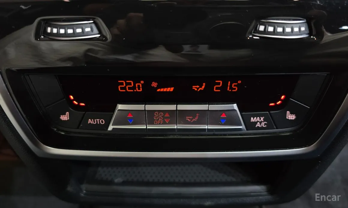 Фото 18 - BMW X7