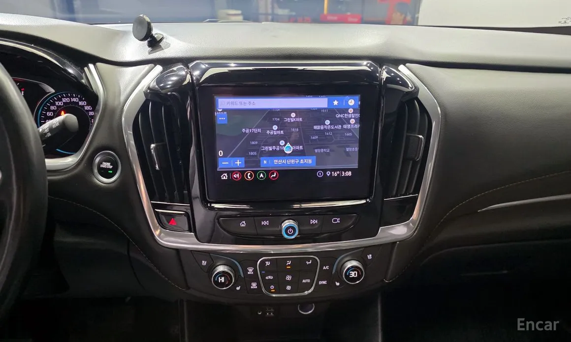 Фото 18 - Chevrolet Traverse