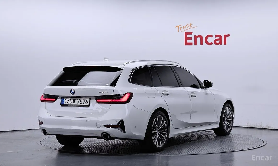 Фото 2 - BMW 3 Series