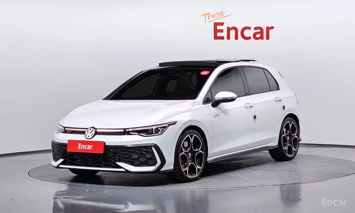 Фото 1 - Volkswagen Golf