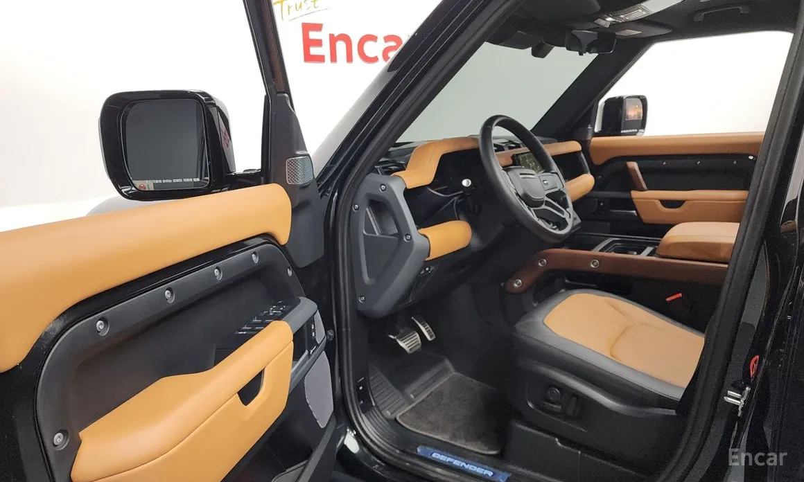 Фото 10 - Land Rover Defender