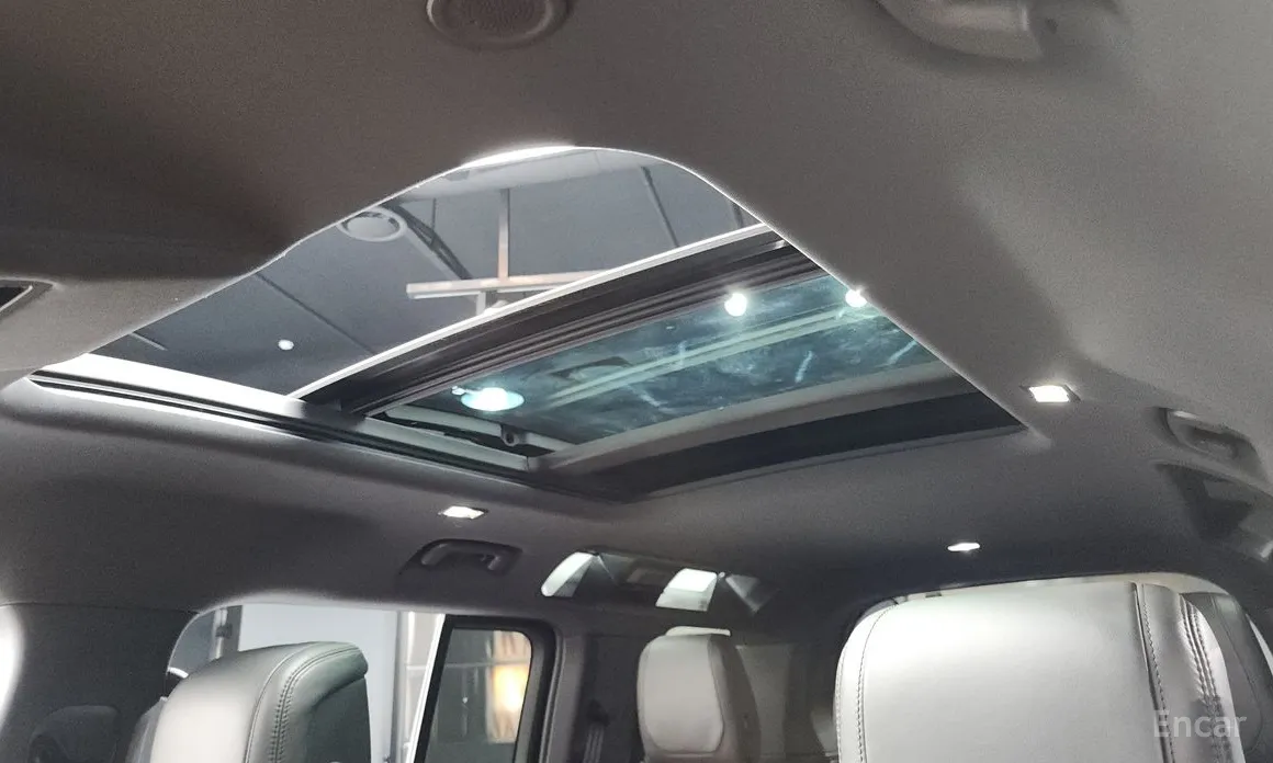 Фото 17 - Land Rover Defender