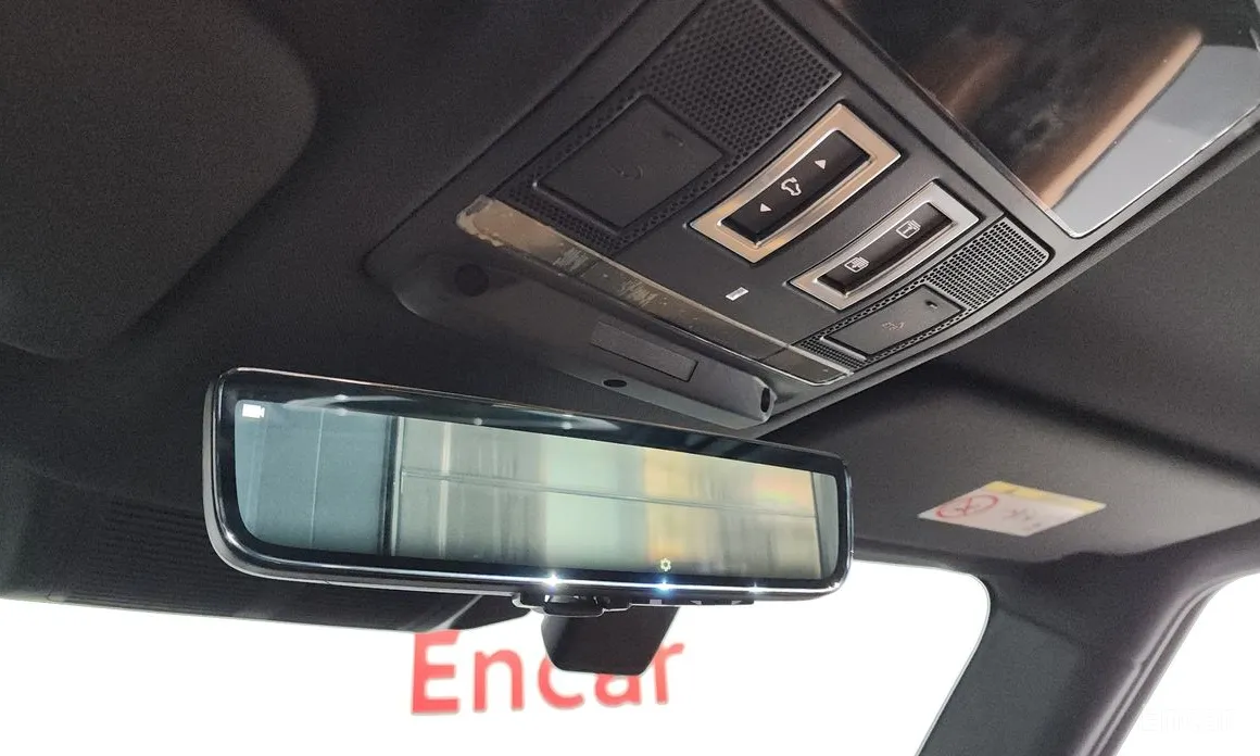 Фото 19 - Land Rover Defender