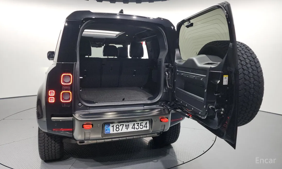 Фото 20 - Land Rover Defender