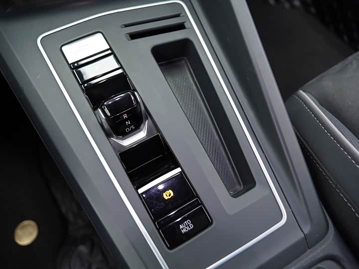 Фото 15 - Volkswagen Golf