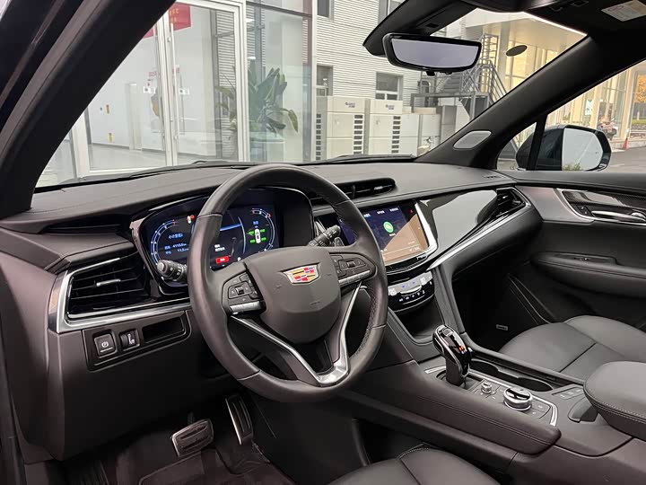 Фото 5 - Cadillac XT6