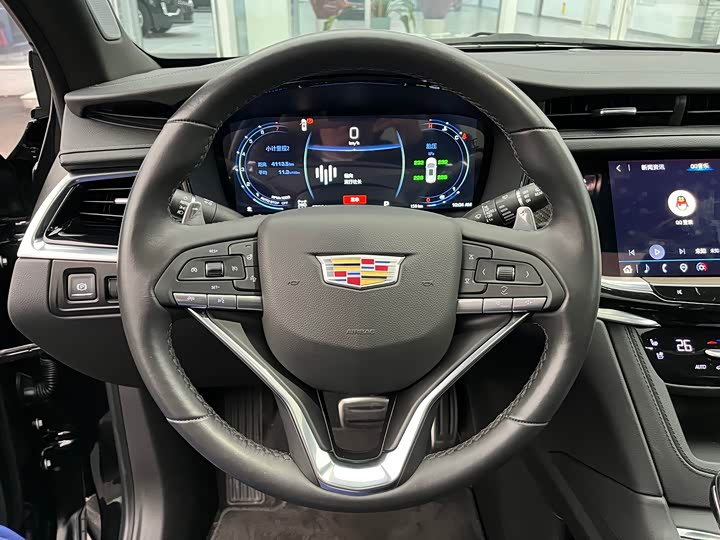 Фото 7 - Cadillac XT6