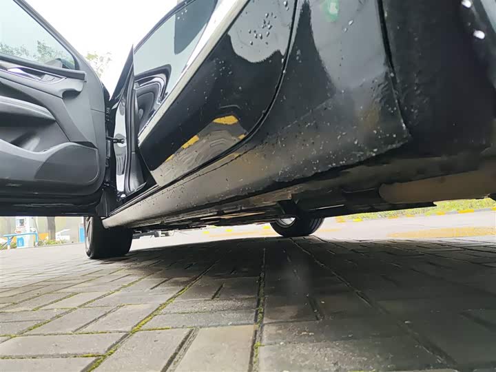 Фото 22 - Buick LaCrosse