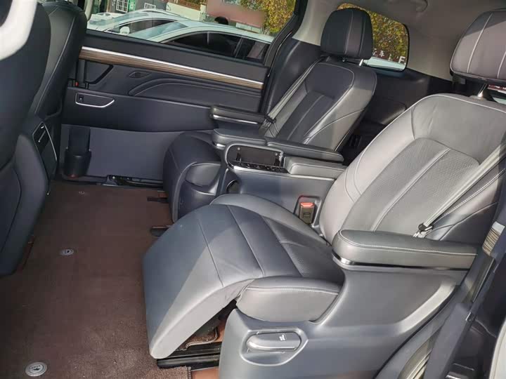 Фото 17 - GAC Trumpchi M8