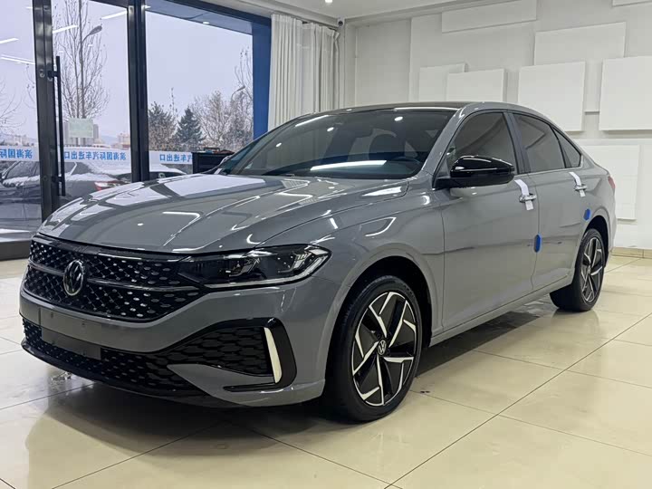 Фото 1 - Volkswagen Lavida