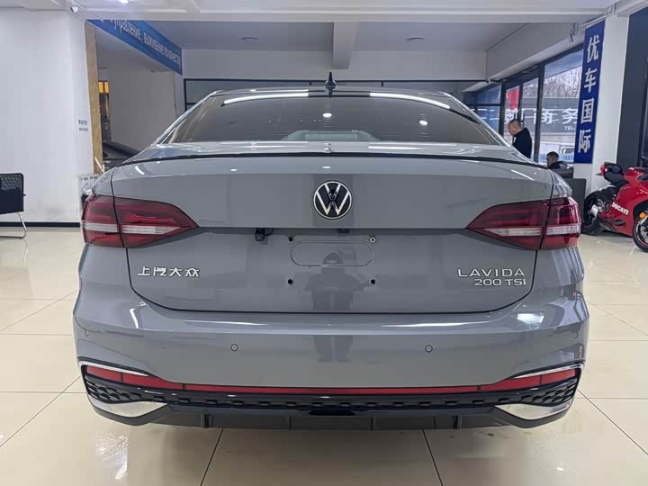 Фото 5 - Volkswagen Lavida