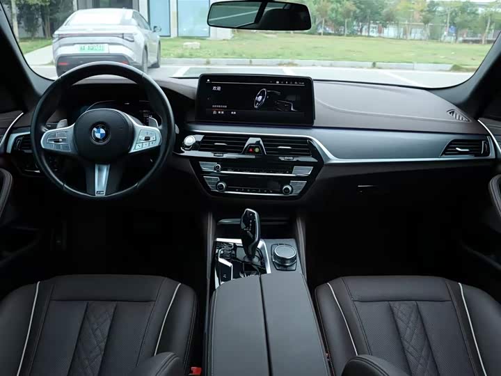 Фото 6 - BMW 5 Series