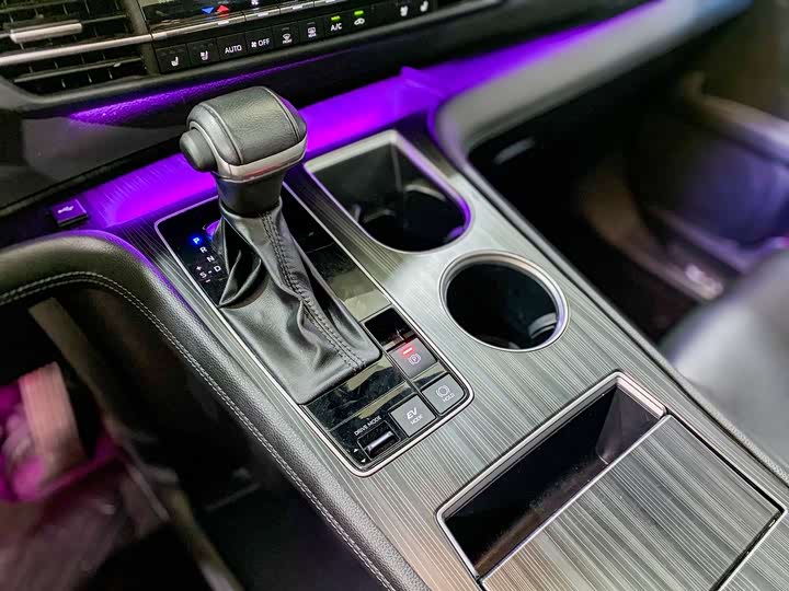 Фото 16 - Toyota Sienna