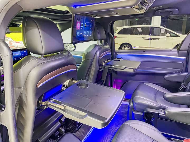 Фото 21 - Toyota Sienna