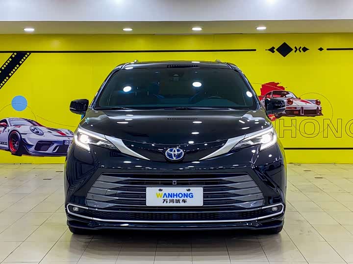 Фото 3 - Toyota Sienna