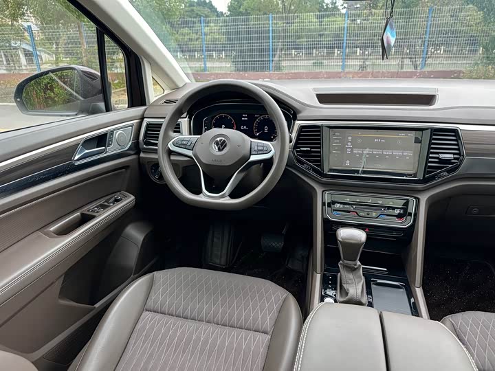 Фото 16 - Volkswagen Viloran